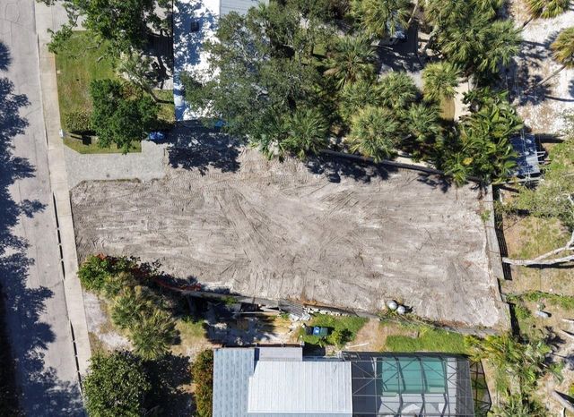 671 AVENIDA DEL NORTE, Sarasota, FL 34242