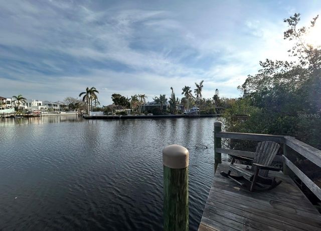 671 AVENIDA DEL NORTE, Sarasota, FL 34242