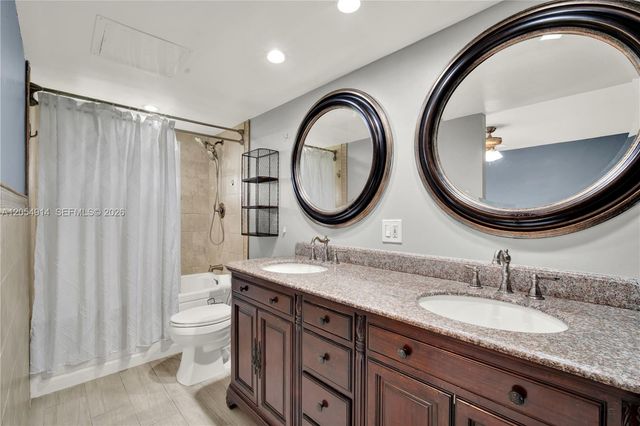 950 Hillcrest Dr 414, Hollywood, FL 33021
