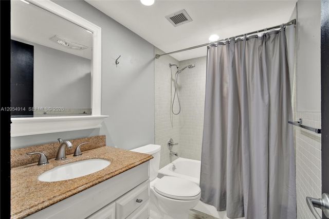 950 Hillcrest Dr 414, Hollywood, FL 33021