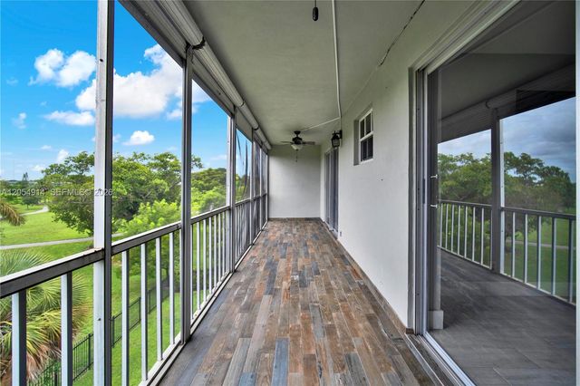 950 Hillcrest Dr 414, Hollywood, FL 33021