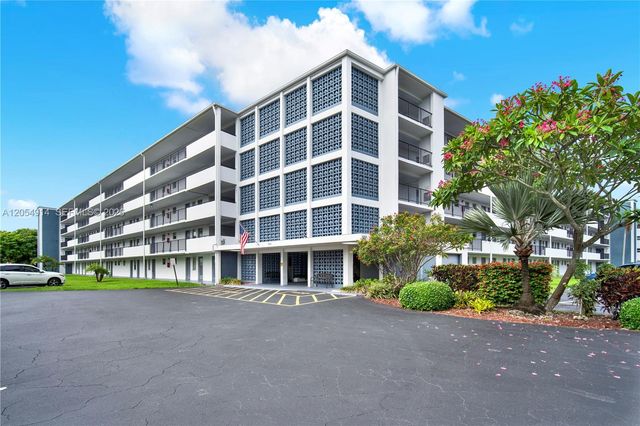 950 Hillcrest Dr 414, Hollywood, FL 33021