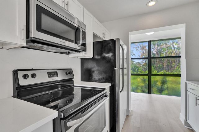 1040 Homewood Boulevard L202, Delray Beach, FL 33445