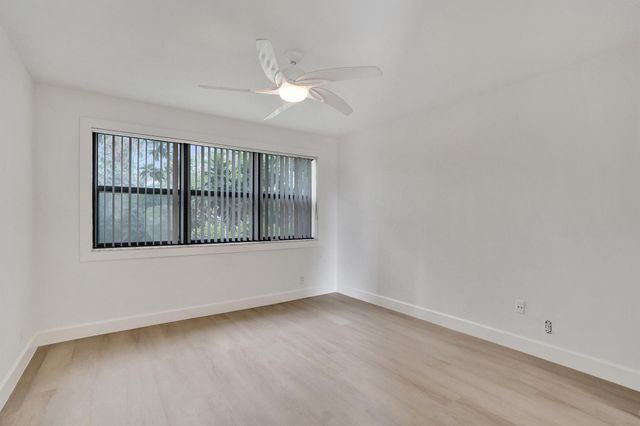 1040 Homewood Boulevard L202, Delray Beach, FL 33445