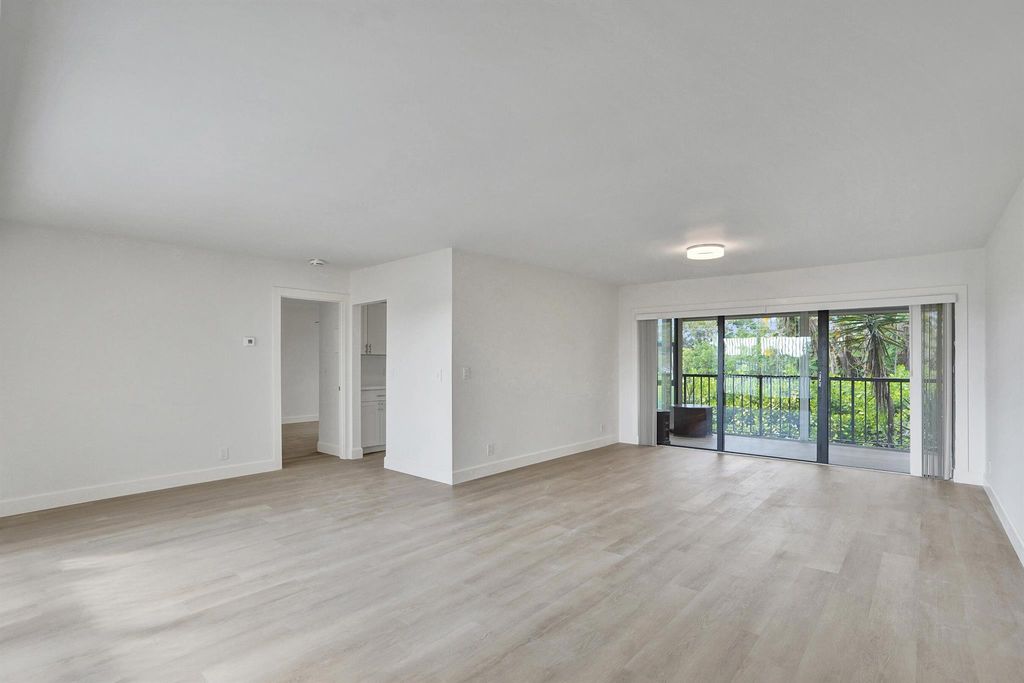 1040 Homewood Boulevard L202, Delray Beach, FL 33445