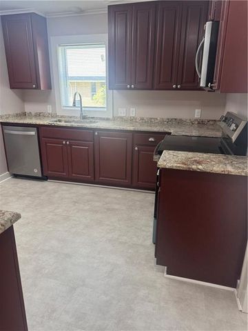 1611 HENRY Street, Pineville, LA 71360