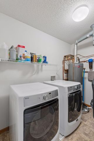 11025 Oak Grove Circle C, Woodbury, MN 55129