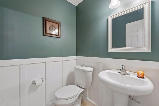 11025 Oak Grove Circle C, Woodbury, MN 55129