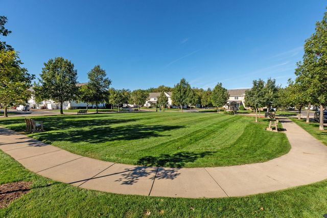 11025 Oak Grove Circle C, Woodbury, MN 55129