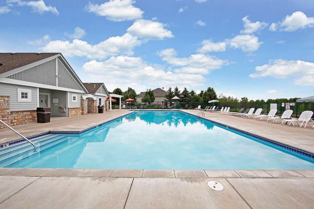 11025 Oak Grove Circle C, Woodbury, MN 55129