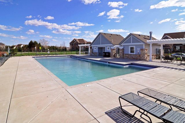 11025 Oak Grove Circle C, Woodbury, MN 55129