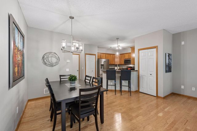 11025 Oak Grove Circle C, Woodbury, MN 55129