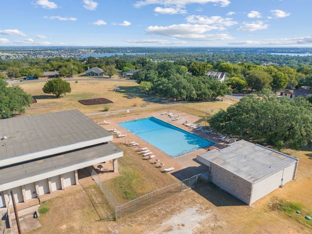 1121 Pawnee Trail, Granbury, TX 76048