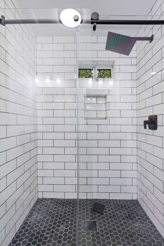 610 W Austin Street, Paris, TX 75460