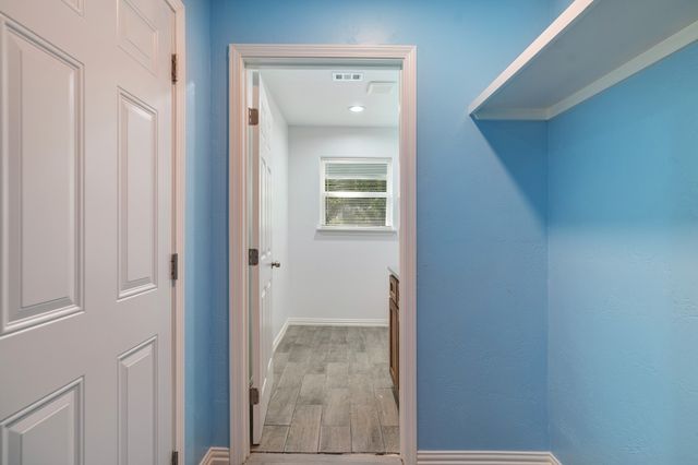 610 W Austin Street, Paris, TX 75460