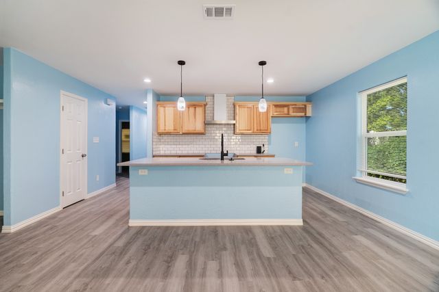 610 W Austin Street, Paris, TX 75460