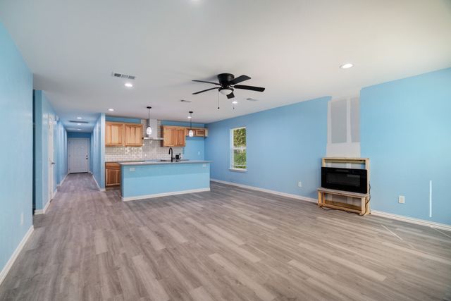 610 W Austin Street, Paris, TX 75460