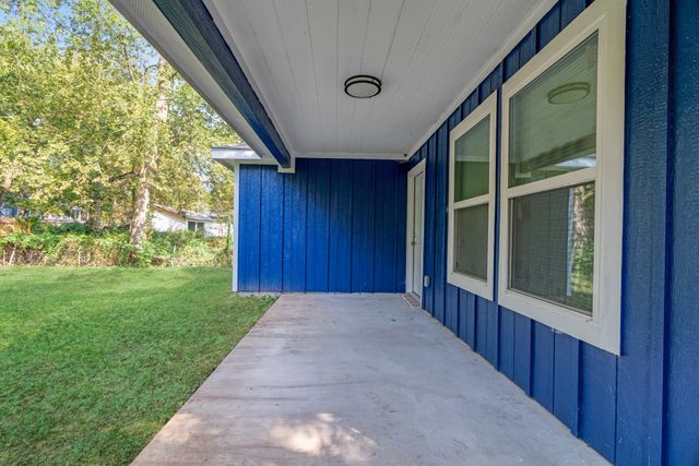 610 W Austin Street, Paris, TX 75460