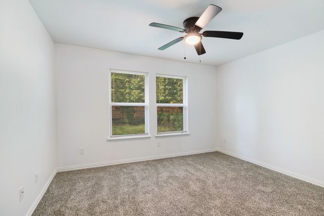 610 W Austin Street, Paris, TX 75460