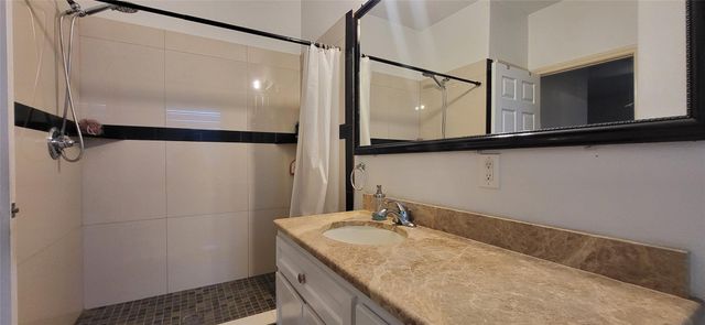 9734 La Vista Drive, Houston, TX 77041