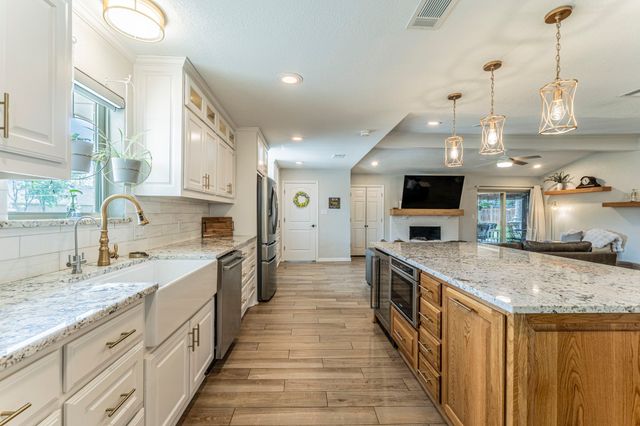 210 Bexar Drive, Highland Village, TX 75077