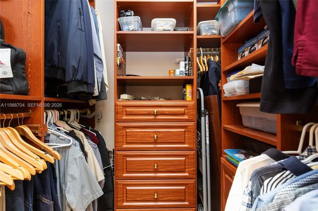 15966 SW 3rd St, Pembroke Pines, FL 33027