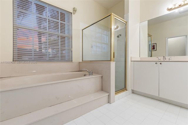 15966 SW 3rd St, Pembroke Pines, FL 33027