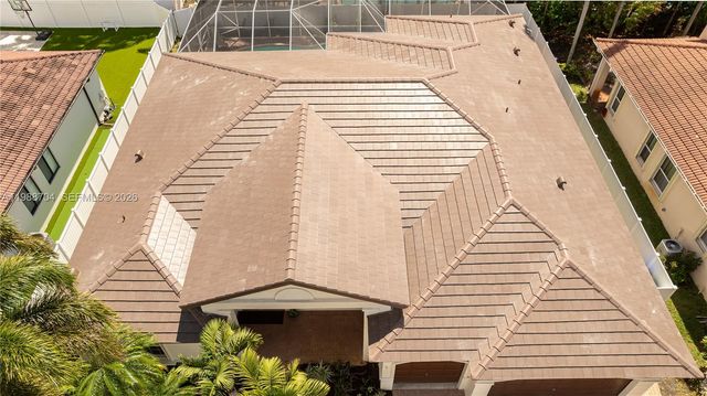 15966 SW 3rd St, Pembroke Pines, FL 33027