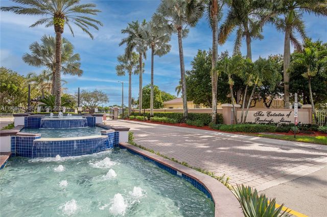 15966 SW 3rd St, Pembroke Pines, FL 33027