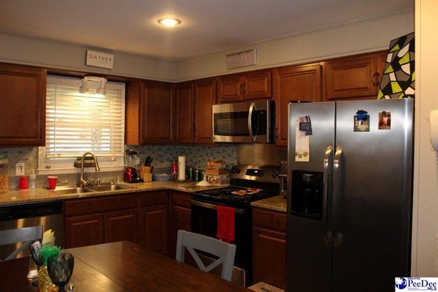 1407 Aaron Cir., Florence, SC 29506