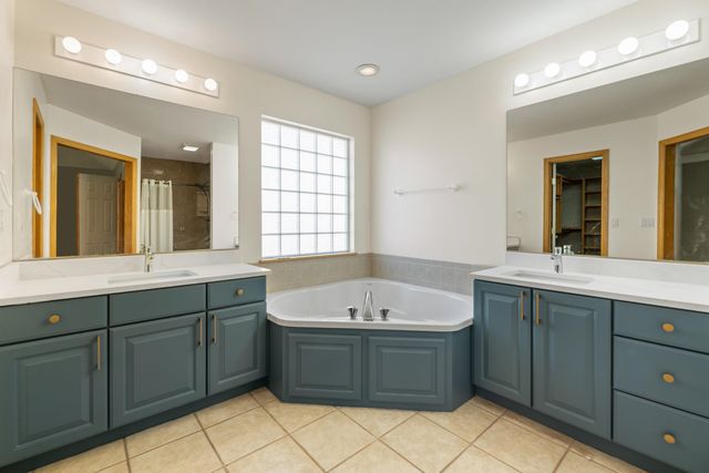 7813 E Oakmount St, Wichita, KS 67226