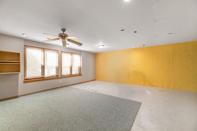 7813 E Oakmount St, Wichita, KS 67226