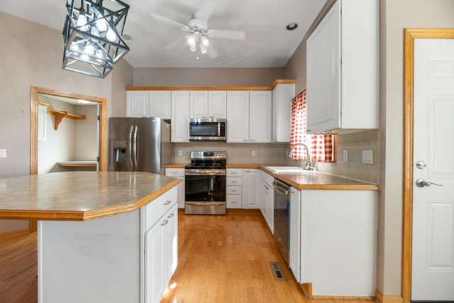 7813 E Oakmount St, Wichita, KS 67226