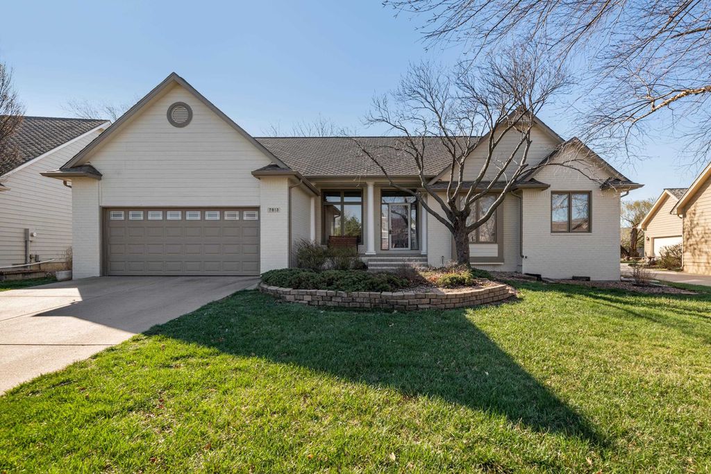 7813 E Oakmount St, Wichita, KS 67226