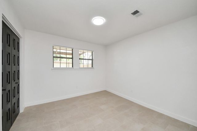 3206 Woodstone Drive, Baytown, TX 77521