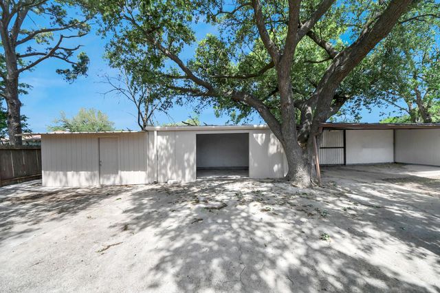 3206 Woodstone Drive, Baytown, TX 77521