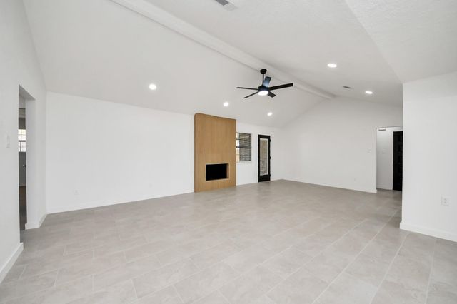 3206 Woodstone Drive, Baytown, TX 77521