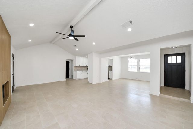 3206 Woodstone Drive, Baytown, TX 77521