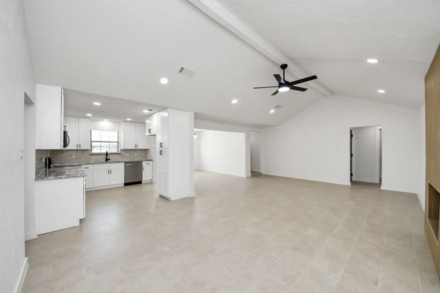 3206 Woodstone Drive, Baytown, TX 77521