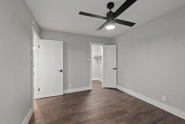 1220 W Anderson LN 106, Austin, TX 78757