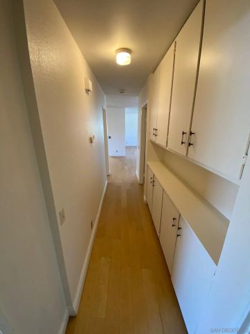 1475 Tarbox St, San Diego, CA 92114