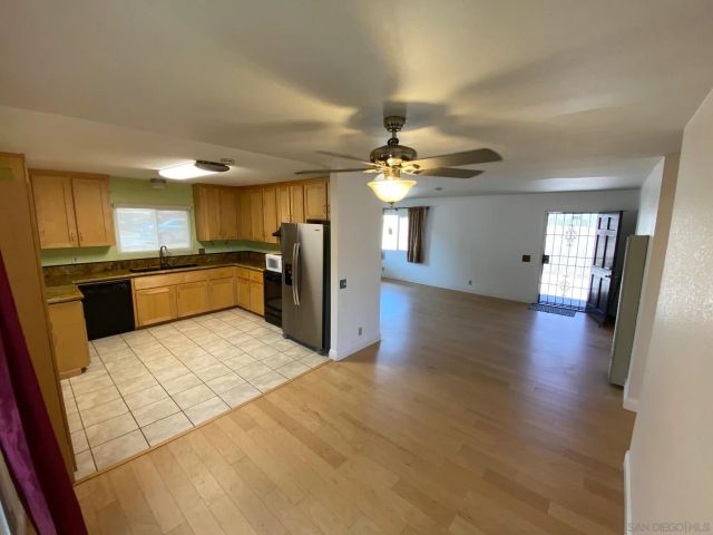 1475 Tarbox St, San Diego, CA 92114