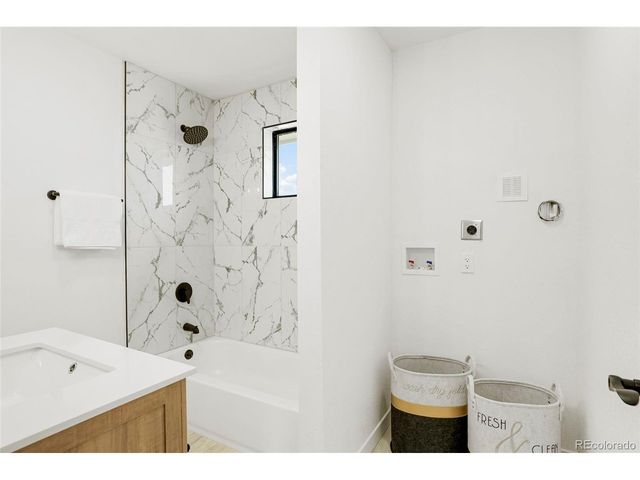 820 Bronco Rd, Denver, CO 80221