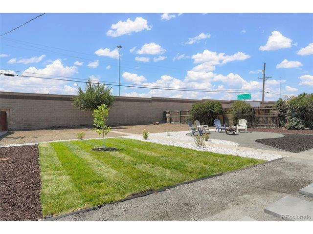 820 Bronco Rd, Denver, CO 80221