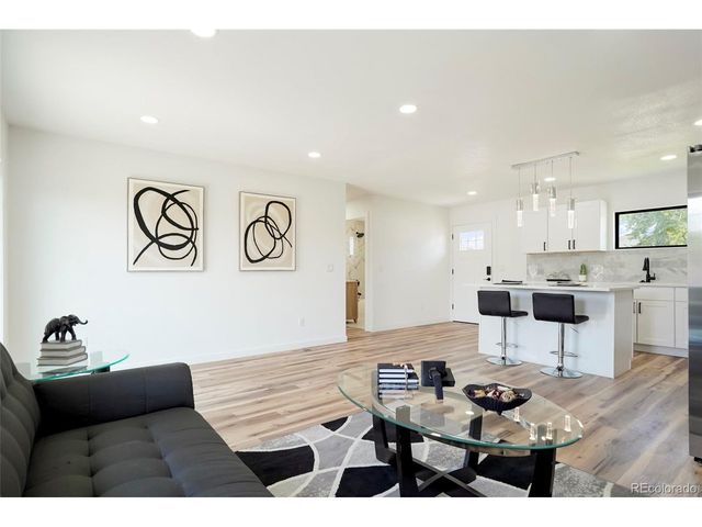 820 Bronco Rd, Denver, CO 80221