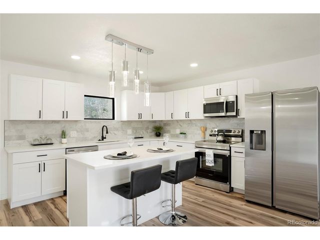 820 Bronco Rd, Denver, CO 80221