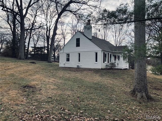 308 Forest Parkway, Manchester, MO 63021