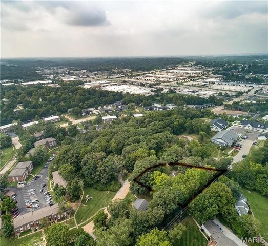 308 Forest Parkway, Manchester, MO 63021