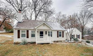 308 Forest Parkway, Manchester, MO 63021