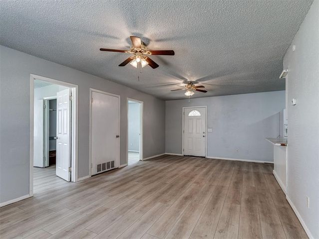 137 N O Avenue, El Reno, OK 73036